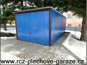 Plechová garáž